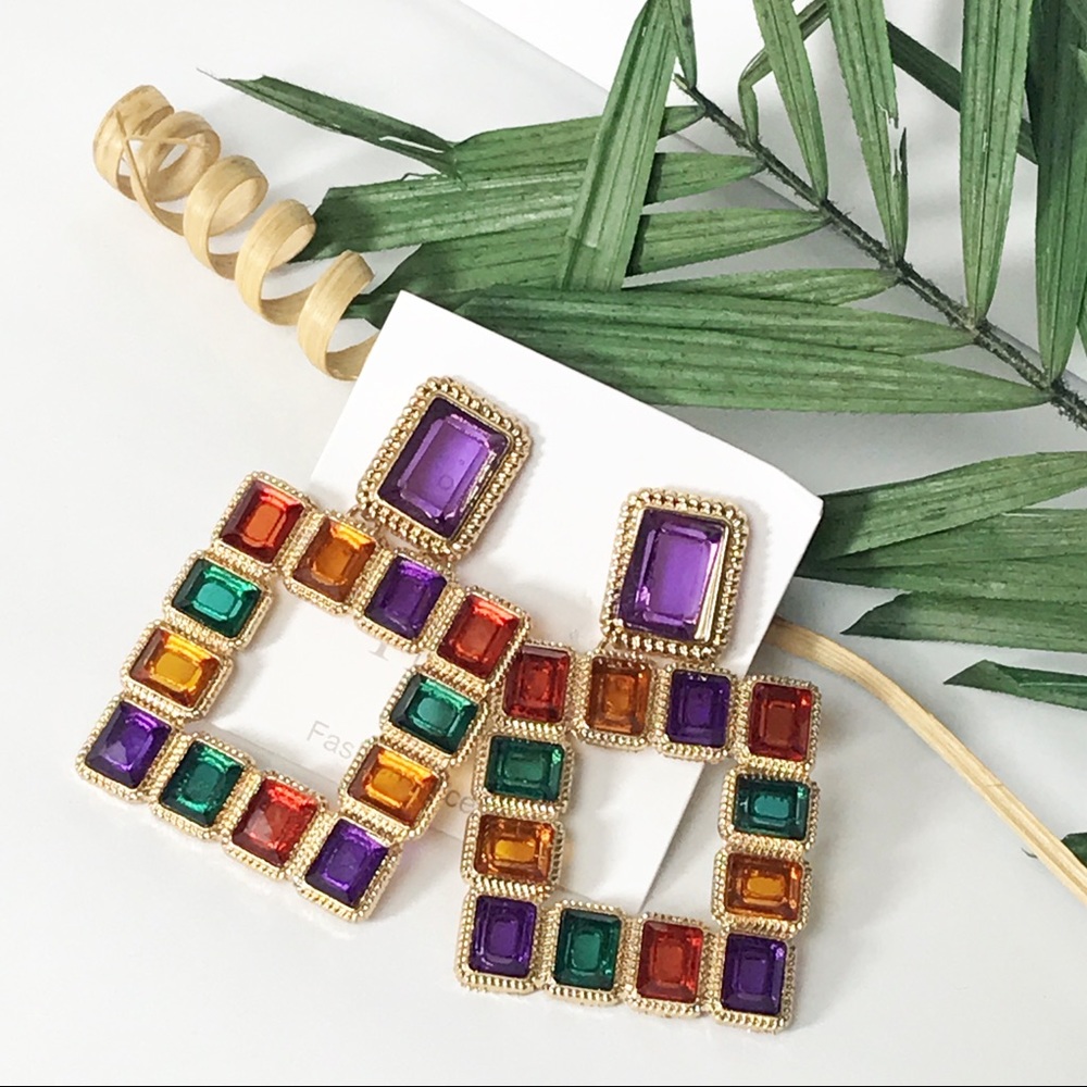 Gold statement earrings - Picture 1 of 8